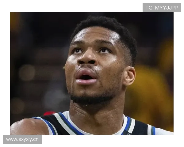 字母哥自信发声新赛季三分球表现将超越上赛季的辉煌